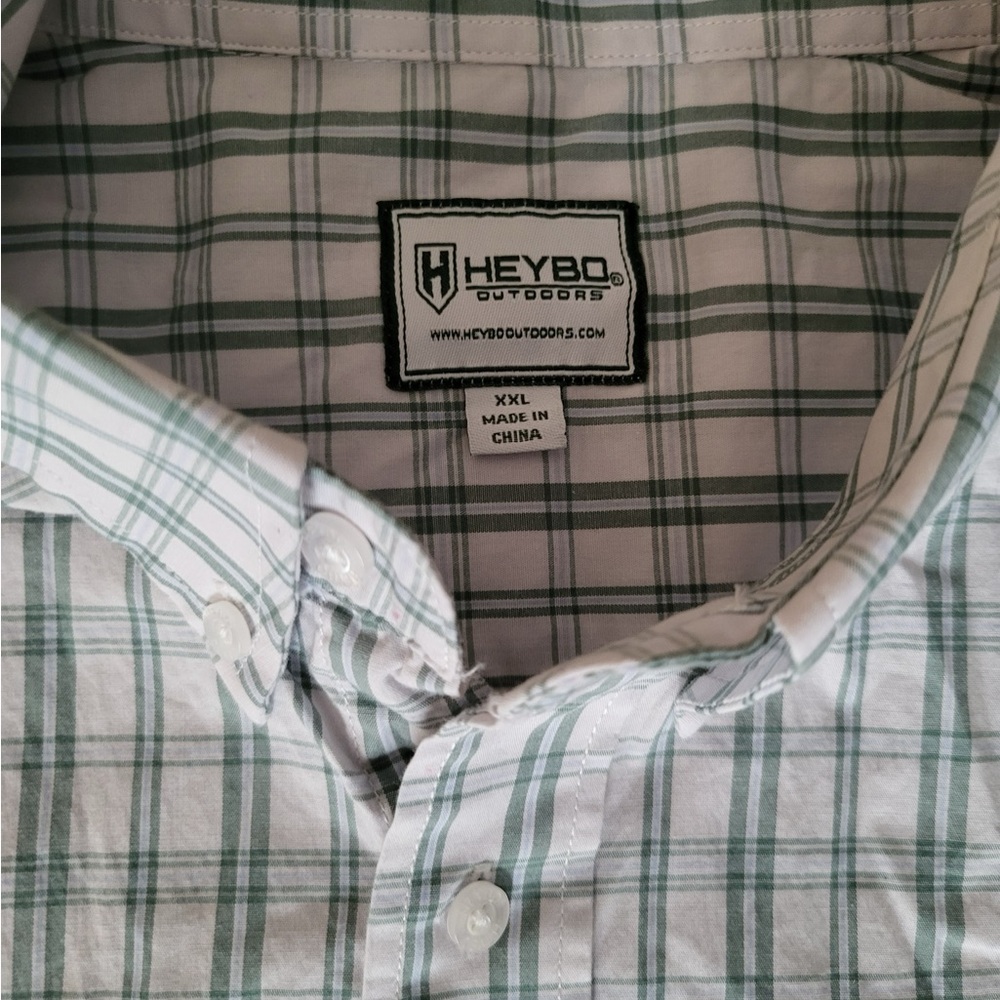 Heybo Outdoors Men's White and Green Plaid Button Down Shirt